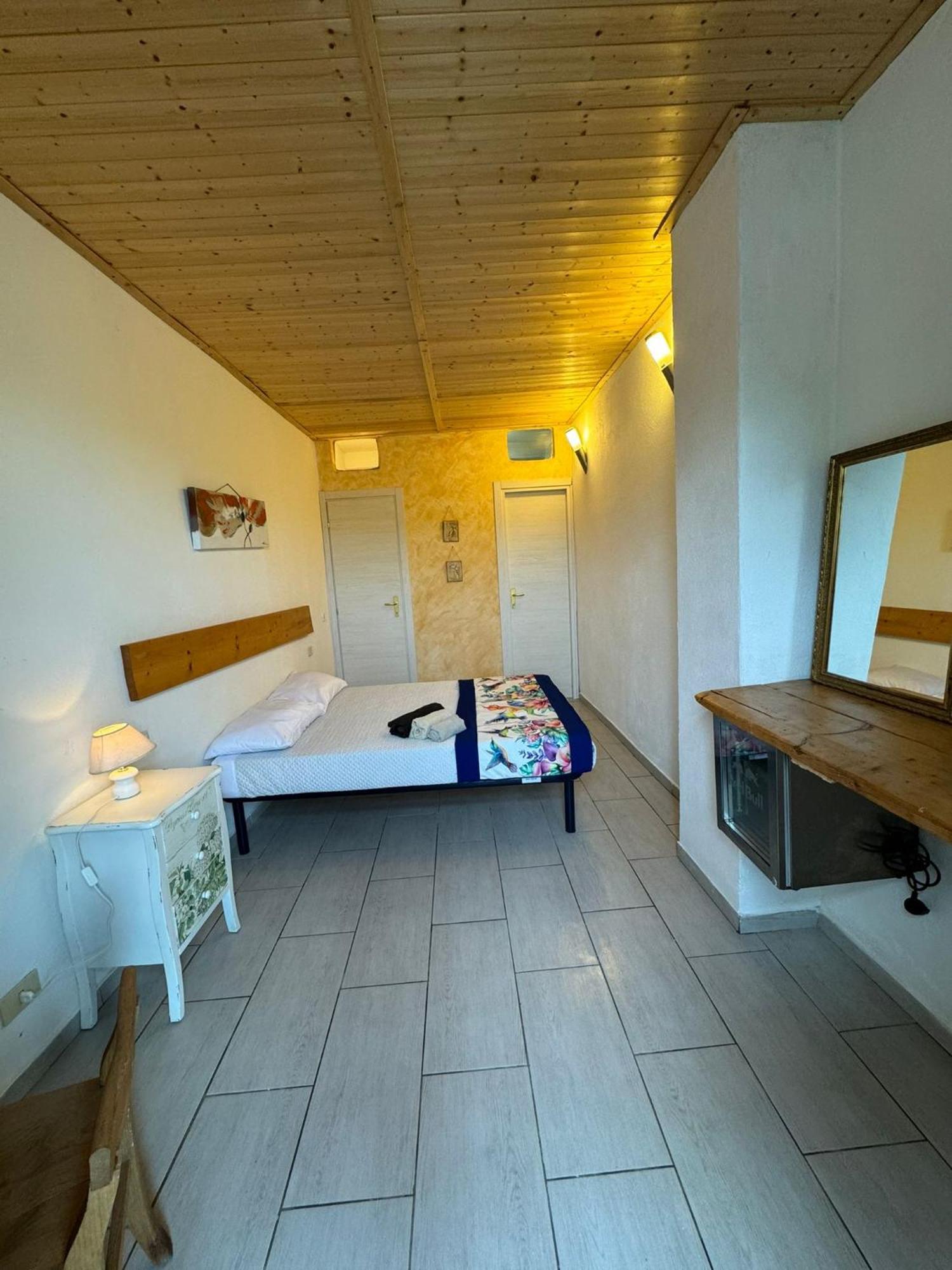 Villa Rosa In Surrau Arzachena Eksteriør billede